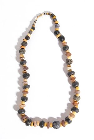 Greek Glass-Paste Necklace, 3rd - 1st century BC; length tot. cm 54,5