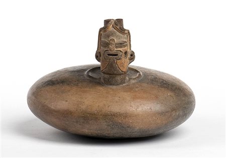 Stirrup-spouted bottle with Human Head, Ecuador, Chorrera Culture, ca. 7th - 5th century BC; height cm 12,4; diam. cm 2