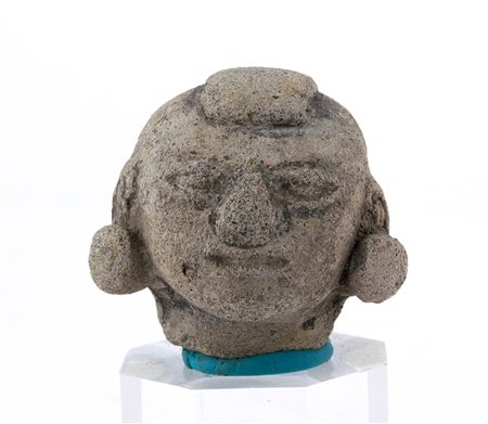 Terracotta dignitary head, Colombia and Ecuador, Tumaco-La Tolita Culture, ca. 4th century BC - 5th century AD; height cm 3