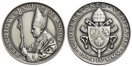 PAPALI - Benedetto XVI (2005-2013) - Medaglia - A. I - AG Mont. 1 In scatola originale<br>FDC