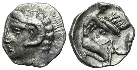 Southern Lucania, Metapontion, Diobol, ca. 325-275 BC. AR (g 0,79; mm 10; h 3). Head of Apollo Karneios l.; Rv. Herakles kneeling r., fighting lion; club between. Jonhston F15; HNItaly 1609. Very rare, good very fine