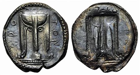 Bruttium, Kroton, Stater, ca. 530-500 BC. AR (g 8,39; mm 29; h 12). ϘPO - TON, Tripod, legs terminating in lion's feet, serpents rising from bowl; Rv. Incuse tripod as obverse. HNItaly 2075; SNG ANS 235-7. Toned, good very fine