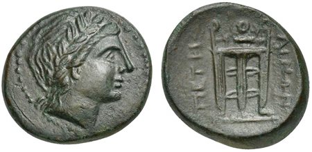 Bruttium, Petelia, late 3rd century BC; AE (g 5,74; mm 20; h 11); Laureate head of Apollo r. Ev. ΠETHΛINΩN, Tripod. HNItaly 2455; SNG ANS 603. Good very fine