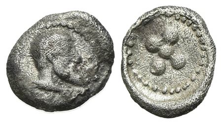 Sicily, Himera, Pentonkion, ca. 470-450 BC. AR (g 0,18; mm 6,5; h 1). Bearded male head r.; Rv. Five pellets. HGC 2, 455. Very rare, very fine