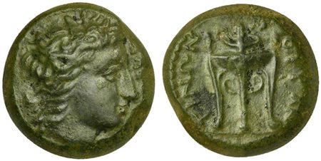 Sicily, Morgantina, Onkia, ca. 350-330 BC. AE (g 3,51; mm 14; h 2). ΑΛΚΟΣ, laureate female head r., Rv. ΜΟΡΓΑΝ - ΤΙΝΩΝ, tripod. CNS 7; SNG ANS 470. Rare. Green patina and extremely fine.