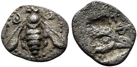 Ionia, Ephesos, Tetartemorion, ca. 500-420 BC; AR (g 0,19; mm 7; h 2); Bee with slightly curved wings; Rv. EΦ, Head of eagle r. within incuse square. Karwiese Series IV, Type 2; SNG Kayhan 126-9. Good very fine