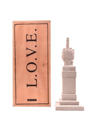 MAURIZIO CATTELAN (1960) - L.O.V.E., 2015