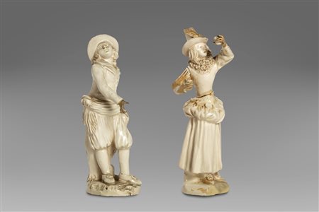 Due piccole sculture in maiolica di manifattura napoletana, secolo XVIII: un giovane ed una fanciulla che beve