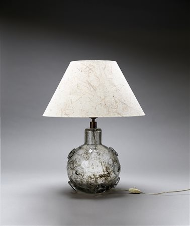 BAROVIER ERCOLE (1889 - 1974) - Base lampada a forma sferica in vetro “crepuscolo” con applicazione di grossi anelli in vetro trasparente, per Ferro Toso Barovier, 1936 ca. .