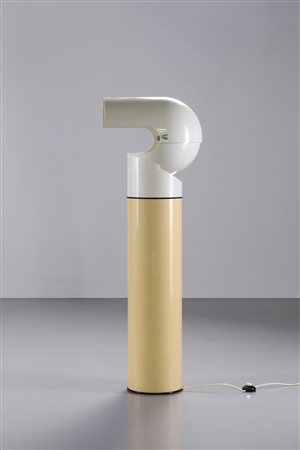 AULENTI GAE (1927 - 2012) - Lampada da terra modello Pileo, produzione Artemide, 1972.