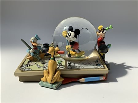 Due carillon Disney a tema Topolino e Minni. Vetro e resina