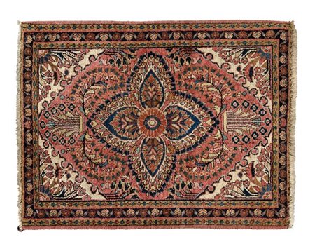 Tappeto Sarouk Yastik, Persia, prima metà secolo XX.
Decoro con medaglione quad