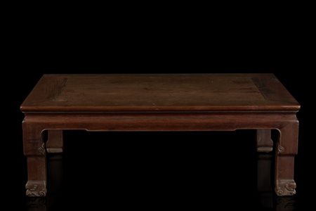 Tavolino basso, rettangolare in legno rosso e legno di frutto (difetti)
Cina, f