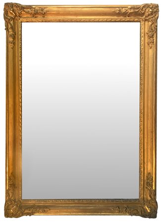 Specchiera In legno dorato, XIX secolo. Cm 123x86.