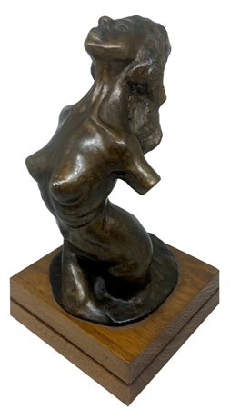 Statua in bronzo raffigurante nudo di donna. Firmato A. Charley e datato...