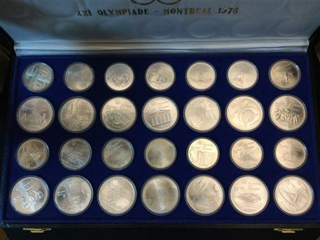 Cofanetto completo della XXI olimpiade di Montreal 1976 composto da ventiquattr