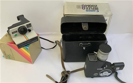 Lotto composto da una macchina fotografica Polaroid, una cinepresa Canon in cus