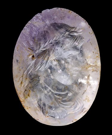 A roman amethyst intaglio. Bust of a ruler.