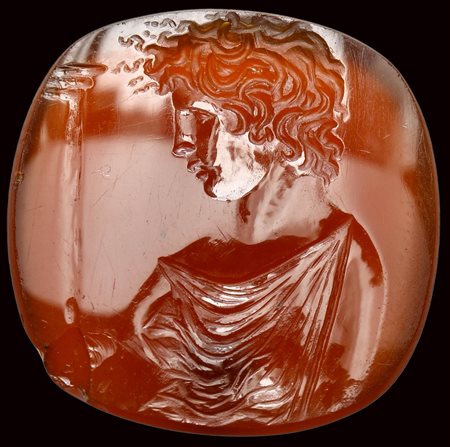 A very fine and large greek late hellenistic carnelian intaglio. Ptolemaic Female bust. 