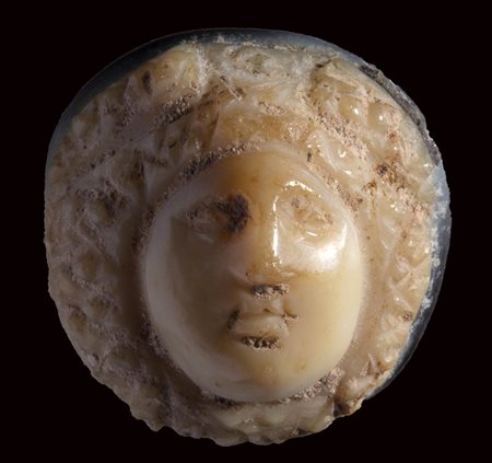 A late roman onyx cameo. Medusa mask.