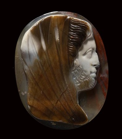 A neoclassical agate cameo. Bust of a veiled man. 