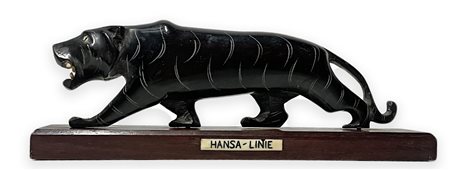 Scultura di tigre Hansa "Hansa Linie” con base in legno, XX secolo. Cm 4x16.