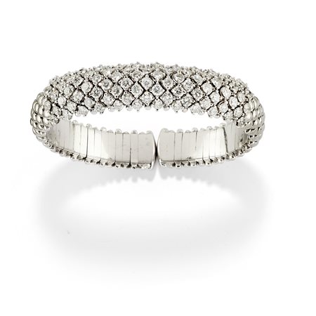 Bracciale rigido con diamanti