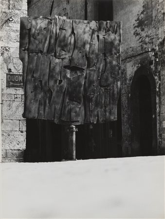 Ugo Mulas (1928-1973)  - Pietro Consagra, Italsider Savona, 1962