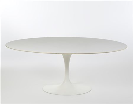 Eero Saarinen (Attribuito)
Tavolo modello "Tulip". probabile produzione ICF, Ita