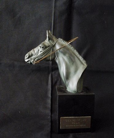 Trofeo equestre in metallo con base in marmo - "Prix de la Baronne de...