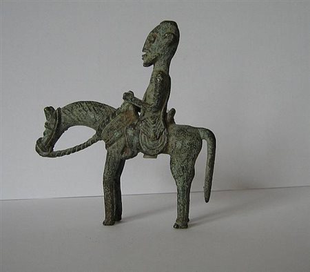 Cavaliere - Etnia Senufo - Costa d'Avorio - bronzo con patina h.cm.12