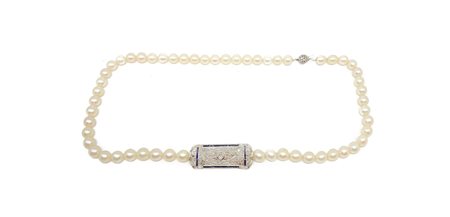 Collana di perle 8.3, chiusura con spilla decò aggiunta e removibile, ca 6...