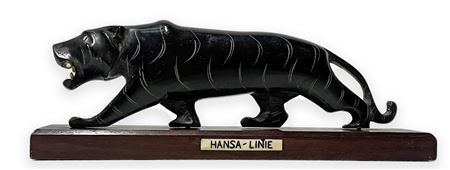 Scultura di tigre HansaÂ "Hansa Linieâ€_x009d_ con base in legno, XX secolo....