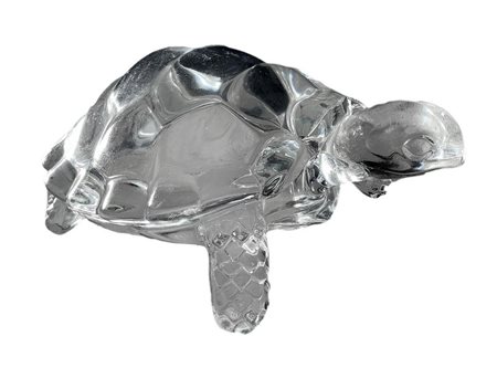 Scultura in cristallo raffigurante tartaruga, XX secolo. H cm 8x19