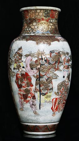MANIFATTURA GIAPPONESE DEL XX SECOLO Vaso giapponese, Satsuma del XIX secolo,...