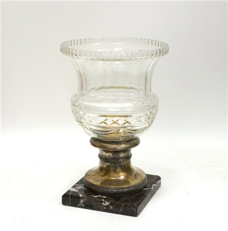 Vaso in cristallo molato, gambo in argento, base in marmo (h cm 29) (difetti)