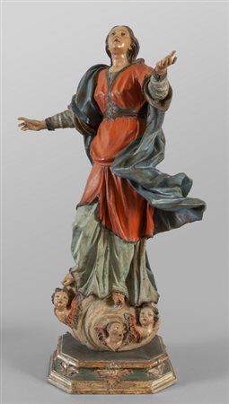 Assunta, scultura in legno intagliato e laccato 