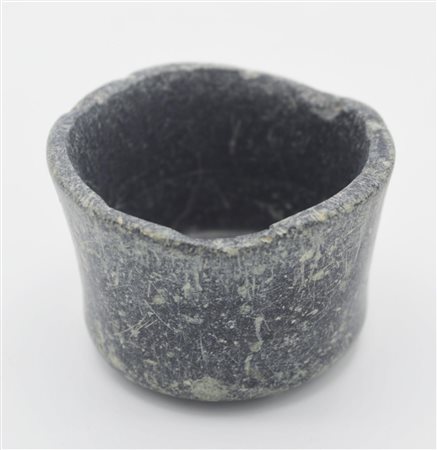 VASO IRANICO DATAZIONE: III millennio a. C. MATERIA E TECNICA: steatite...