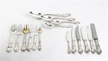 Servizio di posate americano da 12 in argento 925/1000, 211 pezzi - USA 1900 circa, argentiere Tiffany & Co. New York city, Richelieu pattern (1892)