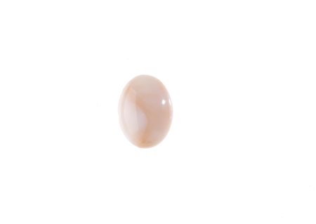 CORALLO ROSA di forma ovale, taglio cabochon mm 26x20x10 g 7,54