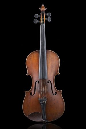 Violino della scuola di Schönbach, 1910-20 c.
Fondo in due pezzi con marezzatur