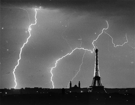 Andrè Kertèsz (1894-1985)  - Paris, The Eiffel Tower, 1925
