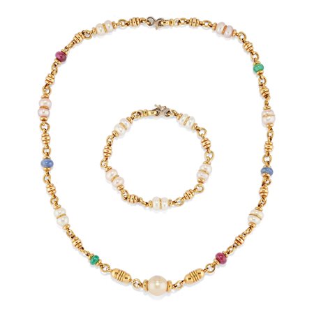 Demi-parure con perle coltivate, rubini, zaffiri e smeraldi