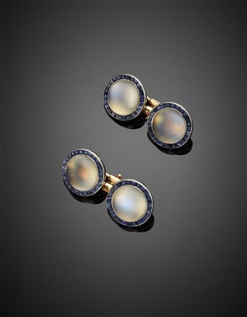 Gemelli in oro rosso e bianco con zaffiri calibré e pietra di luna cabochon, g