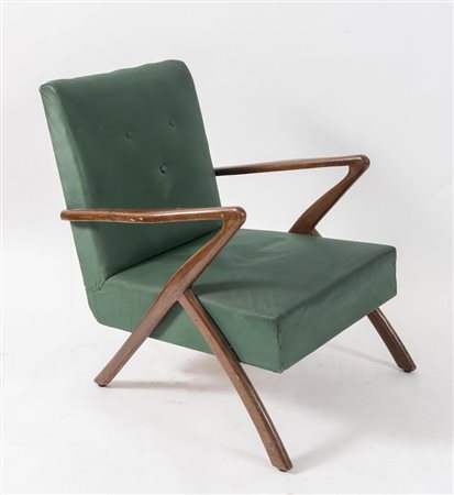 CASSINA, attr. Poltrona in legno rivestita in pelle. Prod. Italia, 1960 ca....