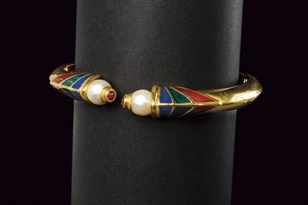 Bracciale rigido in oro e smalti con chiusura a molla 