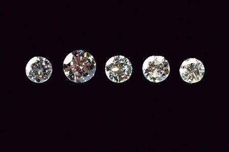 Lotto di cinque diamanti taglio brillante 1.20 ct totali