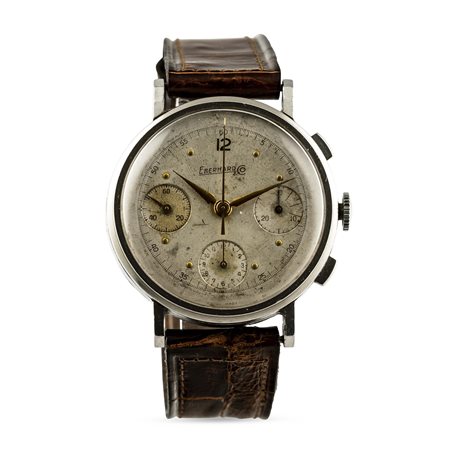 EBERHARD - Chrono tricompax "Pre Extrafort" in acciaio con pulsante a slitta, anse a gradino, anni '40.