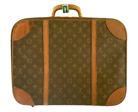 Produzione Louis Vuitton, valigia 48 ore, in vinile riportante monogrammi...