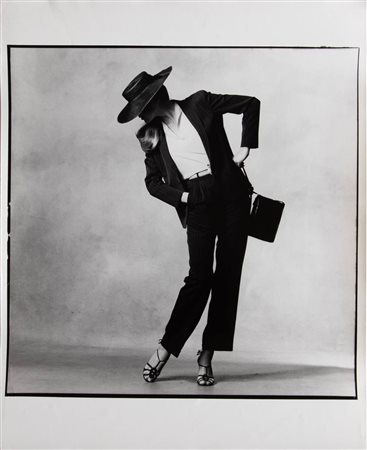 Irving Penn (Plainfield, 1917 - New York, 2009) per Basile su Vogue Italia, 1980 con modella -